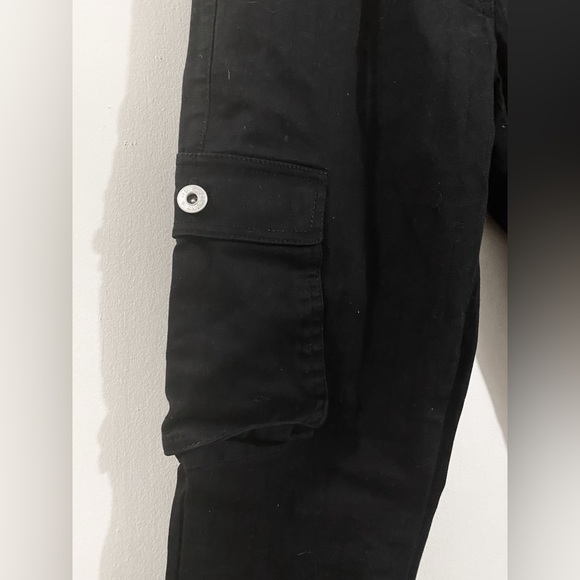 *SOLD* CARGO Pants Womens - Picture 2 of 3
